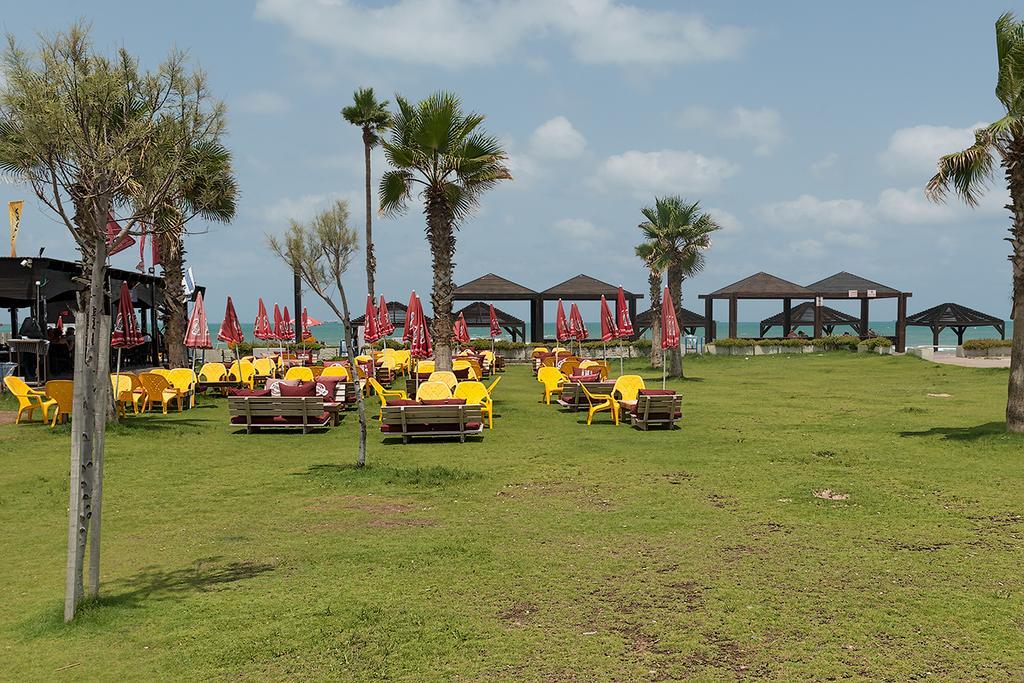 Dream On The Beach Haïfa Extérieur photo
